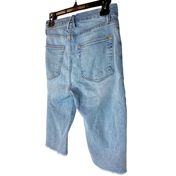 GOOD AMERICAN Distressed Bermuda Jorts Size 4 - Picture 10 of 11